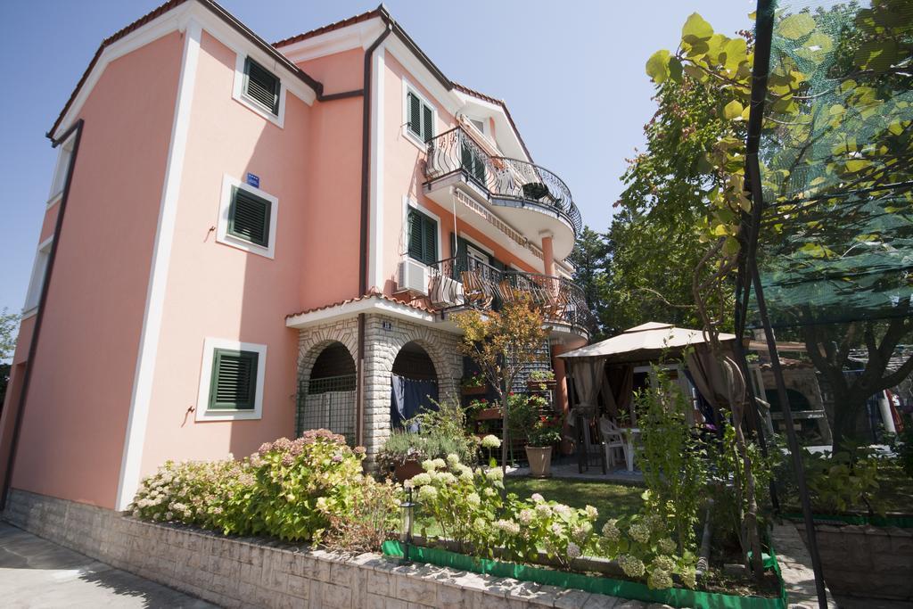 Malinska Center Apartment Dış mekan fotoğraf