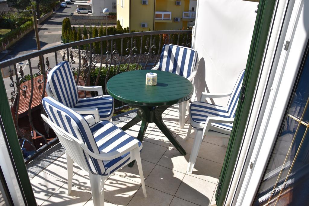 Malinska Center Apartment Dış mekan fotoğraf