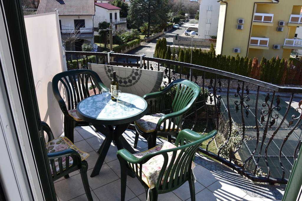 Malinska Center Apartment Dış mekan fotoğraf